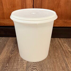Tupperware Tall Canister
